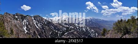 Wasatch Front Mount Olympus Peak Wanderweg inspirierende Aussichten im Frühling über Bonneville Shoreline, Rocky Mountains, Salt Lake City, Utah. Usa Stockfoto