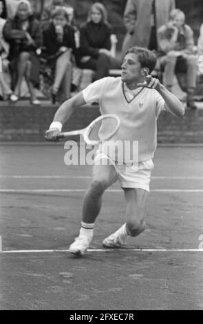 Tennis in Hilversum. Der tschechische Koder in Aktion, 25. Juli 1968, TENNIS, Niederlande, 20. Jahrhundert Presseagentur Foto, Nachrichten zu erinnern, Dokumentarfilm, historische Fotografie 1945-1990, visuelle Geschichten, Menschliche Geschichte des zwanzigsten Jahrhunderts, Momente in der Zeit festzuhalten Stockfoto