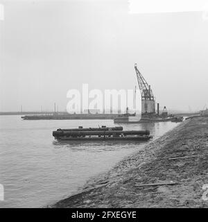 Terneuzen alte Schleuse, Grabungskanal von Gent nach Terneuzen, Arbeit, 30. Januar 1964, Arbeit, Kanäle, Niederlande, Foto der Presseagentur des 20. Jahrhunderts, Nachrichten zum erinnern, Dokumentarfilm, historische Fotografie 1945-1990, visuelle Geschichten, Menschliche Geschichte des zwanzigsten Jahrhunderts, Momente in der Zeit festzuhalten Stockfoto