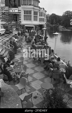 Terrasse des ehemaligen Lido (jetzt Intercon) in Amsterdam wiedereröffnet, 18. Mai 1973, Terrassen, Niederlande, Foto der Presseagentur des 20. Jahrhunderts, Nachrichten zum erinnern, Dokumentarfilm, historische Fotografie 1945-1990, visuelle Geschichten, Menschliche Geschichte des zwanzigsten Jahrhunderts, Momente in der Zeit festzuhalten Stockfoto