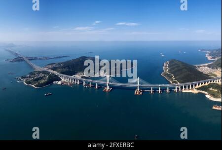 Fuzhou, China. Mai 2021. Die längste Querstraße der Welt Pingtan Strait Road-Rail Bridge in Pingtan, Fujian, China, am 26. Mai 2021.(Foto: TPG/cnsphotos) Quelle: TopFoto/Alamy Live News Stockfoto