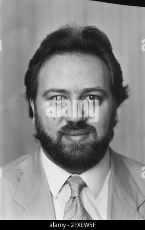 Der künftige Dirigent Riccardo Chailly vom Concertgebouw Orchestra probt für einige Konzerte mit dem Concertgebouw Orchestra, Headline, 13. August 1986, KONZERTE, Dirigenten, Niederlande, Foto der Presseagentur des 20. Jahrhunderts, zu erinnerende Nachrichten, Dokumentarfilm, historische Fotografie 1945-1990, visuelle Geschichten, Menschliche Geschichte des zwanzigsten Jahrhunderts, Momente in der Zeit festzuhalten Stockfoto