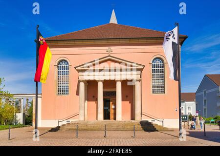 Bad Dürkheim, 2021. April ​​parish: Neoklassizistische Stadtkirche St. Ludwig Stockfoto