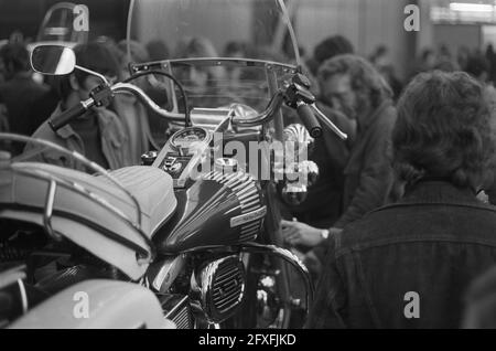 Zweiradausstellung im RAI, 24. Februar 1973, Mopeds, Ausstellungen, Niederlande, Presseagentur des 20. Jahrhunderts, Foto, Nachrichten zum erinnern, Dokumentarfilm, historische Fotografie 1945-1990, visuelle Geschichten, Menschliche Geschichte des zwanzigsten Jahrhunderts, Momente in der Zeit festzuhalten Stockfoto