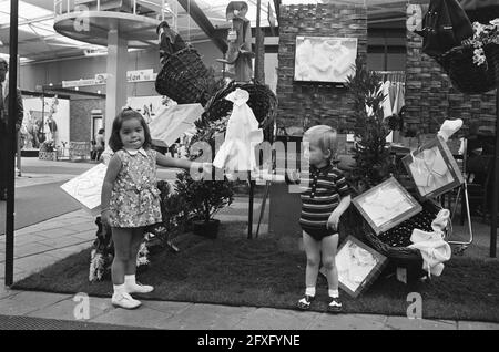 Messe Het Kind in Utrecht, 21. September 1970, MESSEN, Niederlande, 20. Jahrhundert Presseagentur Foto, Nachrichten zu erinnern, Dokumentarfilm, historische Fotografie 1945-1990, visuelle Geschichten, Menschliche Geschichte des zwanzigsten Jahrhunderts, Momente in der Zeit festzuhalten Stockfoto