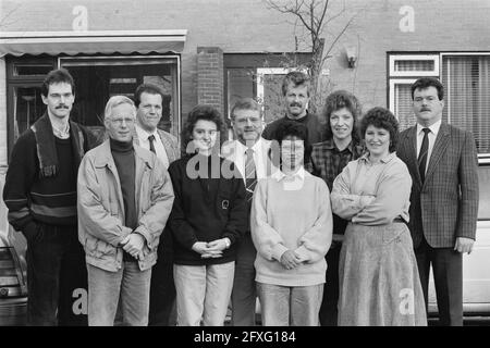 Von links nach rechts, vordere Reihe: Gerrit van de Heuvel und 3 Sekretäre, hintere Reihe: Wilko van Niejenhuis, Jan van de Werff, Jan Pals, Sekretär, Gerrit Mastenbroek, Februar 13, 1989, Vorstände, Gewerkschaften, Niederlande, Foto der Presseagentur des 20. Jahrhunderts, News to remember, Dokumentarfilm, historische Fotografie 1945-1990, visuelle Geschichten, Menschliche Geschichte des zwanzigsten Jahrhunderts, Momente in der Zeit festzuhalten Stockfoto