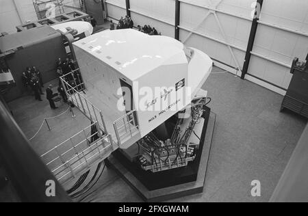 KLM-Flugtrainingsgebäude in Schiphol-East eröffnet, 2. November 1970, Niederlande, Foto der Presseagentur des 20. Jahrhunderts, zu erinnerende Nachrichten, Dokumentarfilm, historische Fotografie 1945-1990, visuelle Geschichten, Menschliche Geschichte des zwanzigsten Jahrhunderts, Momente in der Zeit festzuhalten Stockfoto