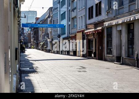 Partymeile auf der Kurzen Straße in der Düsseldorfer Altstadt Stockfoto