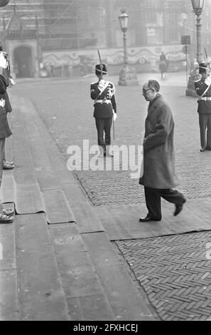 Königin Juliana und Prinz Bernhard geben Neujahrsempfang im Palast am Staudamm Botschafter von China, 20. Januar 1969, Neujahrsempfang, Botschafter, Niederlande, Presseagentur des 20. Jahrhunderts, Foto, Nachrichten zum erinnern, Dokumentarfilm, historische Fotografie 1945-1990, visuelle Geschichten, Menschliche Geschichte des zwanzigsten Jahrhunderts, Momente in der Zeit festzuhalten Stockfoto