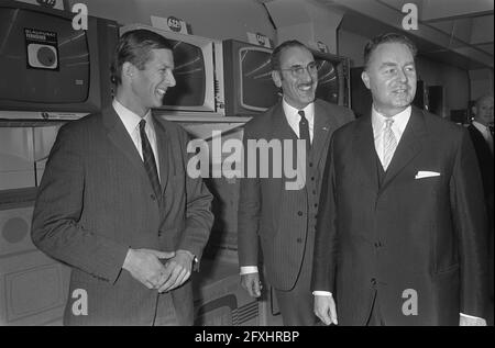 Alderman Hamm eröffnete den ersten Selbstbedienungsgroßhändler Makro industriegebied Amstel, 31. Oktober 1968, Großhändler, Industriegebiete, Self-Service, Niederlande, Foto der Presseagentur des 20. Jahrhunderts, zu erinnerende Nachrichten, Dokumentarfilm, historische Fotografie 1945-1990, visuelle Geschichten, Menschliche Geschichte des zwanzigsten Jahrhunderts, Momente in der Zeit festzuhalten Stockfoto