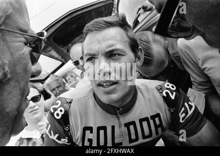 Radsport-Meisterschaften für Profis auf der niederländischen Straße in Helmond; Peter Kissner, 21. Juni 1970, Meisterschaften, Radfahren, Niederlande, Foto der Presseagentur des 20. Jahrhunderts, Nachrichten zum erinnern, Dokumentarfilm, historische Fotografie 1945-1990, visuelle Geschichten, Menschliche Geschichte des zwanzigsten Jahrhunderts, Momente in der Zeit festzuhalten Stockfoto