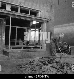 Wieringermeerpolder, 8. Dezember 1945, Niederlande, Presseagentur des 20. Jahrhunderts, Foto, News to remember, Dokumentarfilm, historische Fotografie 1945-1990, visuelle Geschichten, Menschliche Geschichte des zwanzigsten Jahrhunderts, Momente in der Zeit festzuhalten Stockfoto
