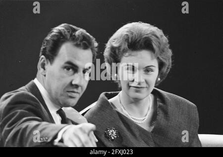 Willem Duys und Erna Spoorenberg, 8. Oktober 1961, Niederlande, Presseagentur des 20. Jahrhunderts, Foto, Nachrichten zu erinnern, Dokumentarfilm, historische Fotografie 1945-1990, visuelle Geschichten, Menschliche Geschichte des zwanzigsten Jahrhunderts, Momente in der Zeit festzuhalten Stockfoto