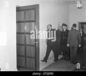 Willy Lages vor dem Kassationsgericht, 16. Mai 1950, Gerichte, Gerichtsstand, Niederlande, Presseagentur des 20. Jahrhunderts, Foto, Nachrichten zum erinnern, Dokumentarfilm, historische Fotografie 1945-1990, visuelle Geschichten, Menschliche Geschichte des zwanzigsten Jahrhunderts, Momente in der Zeit festzuhalten Stockfoto