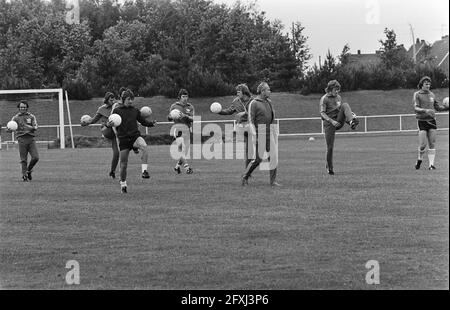 WM 74; Niederländische Nationalmannschaft trainiert in Hiltrup, Trainingsübersicht, 13. Juni 1974, Teams, Übersichten, Sport, Fußball, Niederlande, Presseagentur des 20. Jahrhunderts, News to remember, Dokumentarfilm, historische Fotografie 1945-1990, visuelle Geschichten, Menschliche Geschichte des zwanzigsten Jahrhunderts, Momente in der Zeit festzuhalten Stockfoto