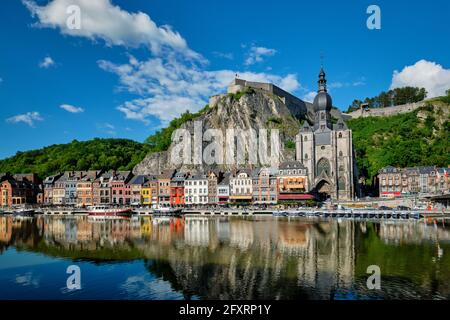 Blick auf die malerische Dinant Stadt. Belgien Stockfoto