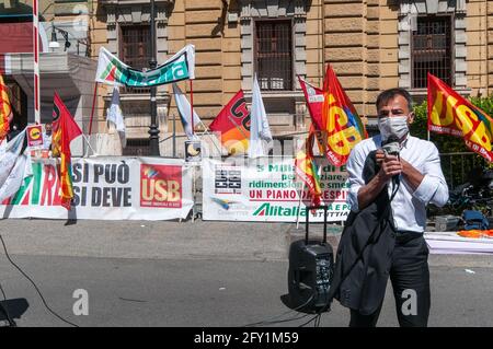 Rom, Italien. Mai 2021. 05/27/2021 Rom, Demonstration von Alitalia-Mitarbeitern in der Nähe des Finanzministeriums gegen den Verkauf der nationalen Fluggesellschaft in Foto: Stefano Fassina Quelle: Independent Photo Agency/Alamy Live News Stockfoto