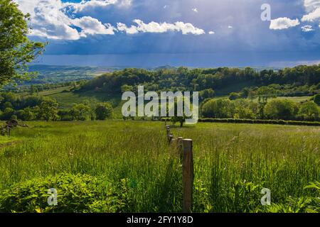 Gewitter im Morvan in Burgund bei Vezelay Stockfoto