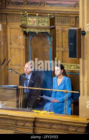 Der Herzog und die Herzogin von Cambridge während der Abschlusszeremonie der Generalversammlung der Church of Scotland, in der Assembly Hall in Edinburgh. Bilddatum: Donnerstag, 27. Mai 2021. Stockfoto