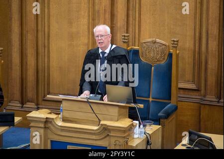 Moderator Lord Wallace während der Abschlusszeremonie der Generalversammlung der Church of Scotland in der Assembly Hall in Edinburgh, an der der Herzog und die Herzogin von Cambridge teilnahmen. Bilddatum: Donnerstag, 27. Mai 2021. Stockfoto