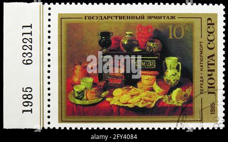 MOSKAU, RUSSLAND - 31. AUGUST 2019: Die in der Sowjetunion (Russland) gedruckte Briefmarke zeigt Stillleben, von Antonio Pereda, 1652, spanische Gemälde in Hermi Stockfoto