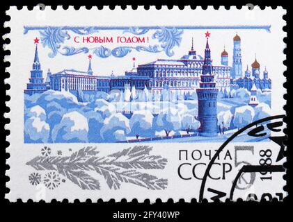 MOSKAU, RUSSLAND - 31. AUGUST 2019: Briefmarke gedruckt in der Sowjetunion (Russland) gewidmet Neujahr 88, Serie, um 1987 Stockfoto