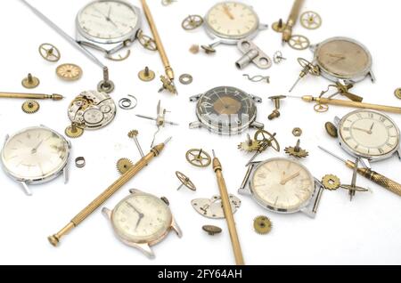 Textur der alten mechanischen Details, Armbanduhr und Werkzeuge Stockfoto