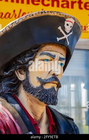 Pirate on the Waterfront of Charlevoix, Michigan, USA [Keine Eigentumsfreigabe; nur zur redaktionellen Lizenzierung verfügbar] Stockfoto