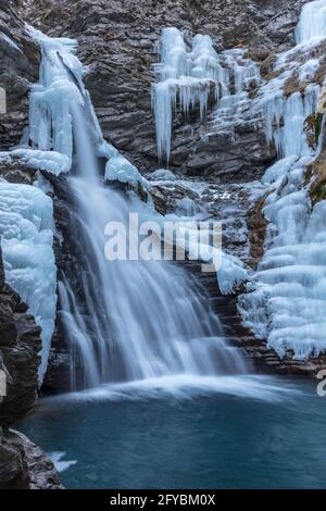 FRANKREICH, ALPES-DE-HAUTE-PROVENCE (04) VAL D'ALLOS, COLMARS-LES-ALPES, LA LANCE FALLS Stockfoto