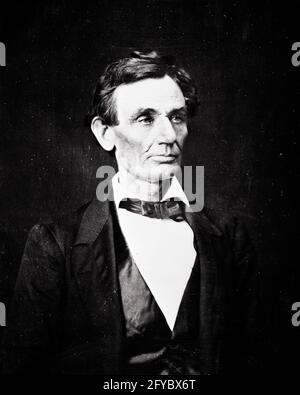 1860ER ABRAHAM LINCOLN BARTLOS IN 1860 VON KANADIERN AUFGENOMMEN DER GEBORENE FOTOGRAF ALEXANDER HESLER - H7944 HAR001 HARS ABRAHAM CONFIDENCE B&W TRAURIGKEIT MITTLEREN ALTERS NORDAMERIKA FREIHEIT DES MANNES MITTLEREN ALTERS NORDAMERIKA TAKEN WARS PERSÖNLICHKEIT ABE SKLAVEREI KOPF UND SCHULTERN STÄRKE MUT UND DER BERÜHMTE REPUBLIKANISCHE FÜHRUNGSPOLITIKER ERMORDETE DEN PRÄSIDENTEN IN DER MACHTEMANZIPATION GESICHTSHAAR BERUFE POLITIK PRÄSIDENTEN SPRINGFIELD 1860ER STUDIOS EHRLICH ABE 1860 CIRCA SAUBER RASIERT HELD MID-ADULT MID-ADULT MANN DÜSTER 16 ABRAHAM LINCOLN ALEXANDER AMERIKANISCHER BÜRGERKRIEG SCHWARZ UND WEISS Stockfoto