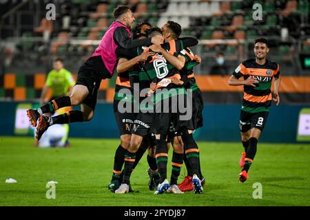 Venedig, Italien. Mai 2021. Esultanza Venezia per la promozione in Serie A durante Finale Playoff - Venezia FC vs AS Cittadella, Campionato di Calcio Serie BKT in Venezia, Italia, 27 maggio 2021 Credit: Independent Photo Agency/Alamy Live News Stockfoto