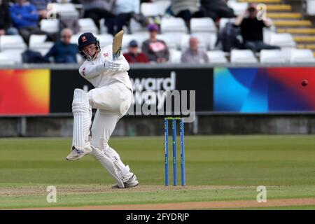 CHESTER LE STREET, GROSSBRITANNIEN. 27. MAI Essex's Michael Pepper schlagen während des LV= County Championship Spiels zwischen Durham County Cricket Club und Essex in Emirates Riverside, Chester le Street am Donnerstag, 27. Mai 2021. (Kredit: Mark Fletcher, Mi News) Kredit: MI Nachrichten & Sport /Alamy Live Nachrichten Stockfoto