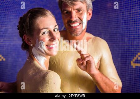 Paar an Rasulbad in Wellness Spa Stockfoto