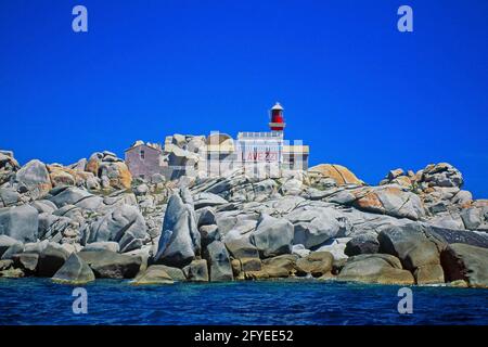 FRANKREICH, CORSE DU SUD (2A) EXTREME SUD, LAVEZZI ISLAND, LEUCHTTURM Stockfoto