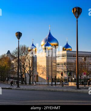 FRANKREICH. PARISER KUPPEL (75) DER NEUEN RUSSISCH-ORTHODOXEN KATHEDRALE SAINTE-TRINITE DES ARCHITEKTEN JEAN-MICHEL WILMOTTE Stockfoto