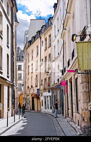 FRANKREICH. PARIS (75) STADTTEIL LE MARAIS, RUE CHARLEMAGNE Stockfoto