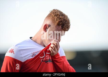 Salford, England - 27. Mai 2021 - Harvey Livett (20) von Salford Red Devils beim Aufwärmen in der Rugby League Betfred Super League Runde 8 Salford Red Devils gegen Warrington Wolves im AJ Bell Stadium, Salford, Großbritannien Dean Williams/Alamy Live News Stockfoto