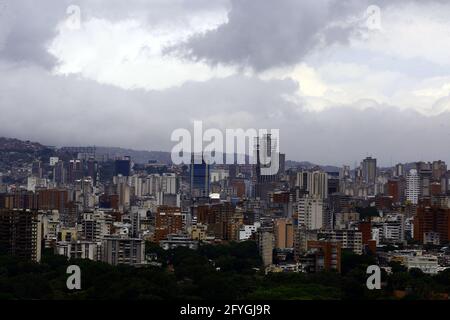 Caracas, Hauptstadt des Distriritos, Venezuela. Mai 2021. 28. Mai 2021. Panoramablick auf die Stadt Caracas, Hauptstadtbezirk. Und Hauptstadt der republik Venezuela. Foto: Juan Carlos Hernandez Kredit: Juan Carlos Hernandez/ZUMA Wire/Alamy Live News Stockfoto