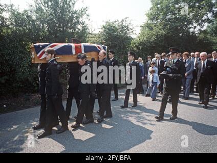 County Fermanagh, Vereinigtes Königreich - September 1978. Ermordete RUC, Royal Ulster Constabulary, Polizist Funeral during the Troubles, Nordirland, 1970er Jahre Stockfoto