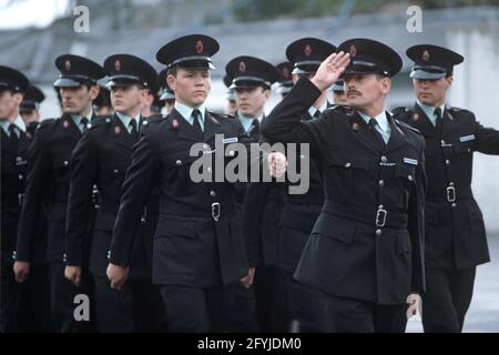 ENNISKILLEN, VEREINIGTES KÖNIGREICH - SEPTEMBER 1978. RUC, Royal Ulster Constabulary, Polizisten Cadets on Graduation Day, Enniskillen RUC College, Nordirland, 1970er Jahre Stockfoto