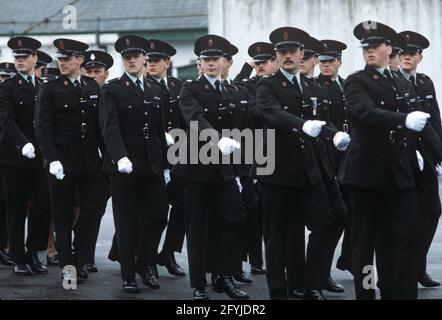 ENNISKILLEN, VEREINIGTES KÖNIGREICH - SEPTEMBER 1978. RUC, Royal Ulster Constabulary, Polizisten Cadets on Graduation Day, Enniskillen RUC College, Nordirland, 1970er Jahre Stockfoto