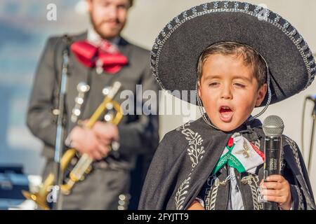 Traditionelles Mexfest am Yonge-Dundas Square, Toronto, Kanada. Das Jahr 2015 Stockfoto