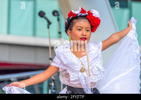Traditionelles Mexfest am Yonge-Dundas Square, Toronto, Kanada. Das Jahr 2015 Stockfoto