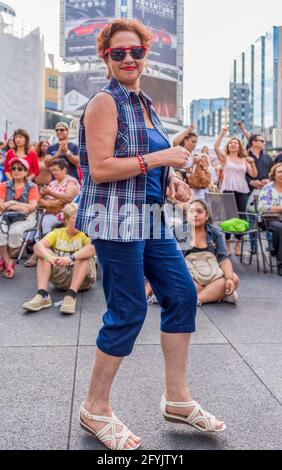Traditionelles Mexfest am Yonge-Dundas Square, Toronto, Kanada. Das Jahr 2015 Stockfoto
