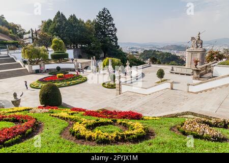 BRAGA, PORTUGAL - 16. OKTOBER 2017: BOM Jesus do Monte Heiligtum in der Nähe von Braga, Portugal Stockfoto