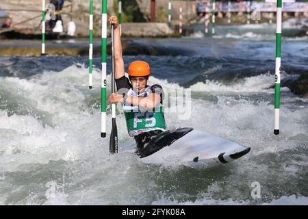 Vorläufer BARZON von Italien vor dem Frauen-Kanu (C1) Halbfinale während der ECA-Europameisterschaft auf der Dora Baltea River am 9. Mai 2021 i Stockfoto