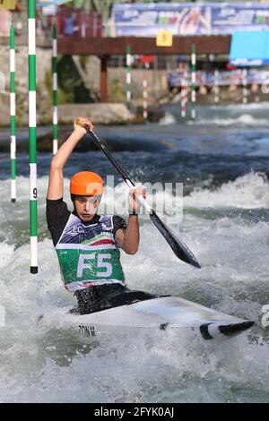 Vorläufer BARZON von Italien vor dem Frauen-Kanu (C1) Halbfinale während der ECA-Europameisterschaft auf der Dora Baltea River am 9. Mai 2021 i Stockfoto