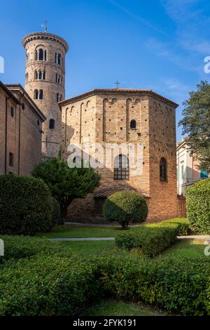 Außenansicht des Baptistery of Neon. Ravenna, Emilia Romagna, Italien, Europa. Stockfoto