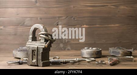 Vorhängeschloss, Schloss und Schlüssel 1800 Stockfoto