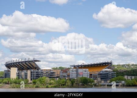 Pittsburgh, Pennsylvania, USA - 12. Mai 2021: Heinz Field, Stadion, in dem die Pittsburgh Steelers und die University of Pittsburgh Fußball spielen. Stockfoto